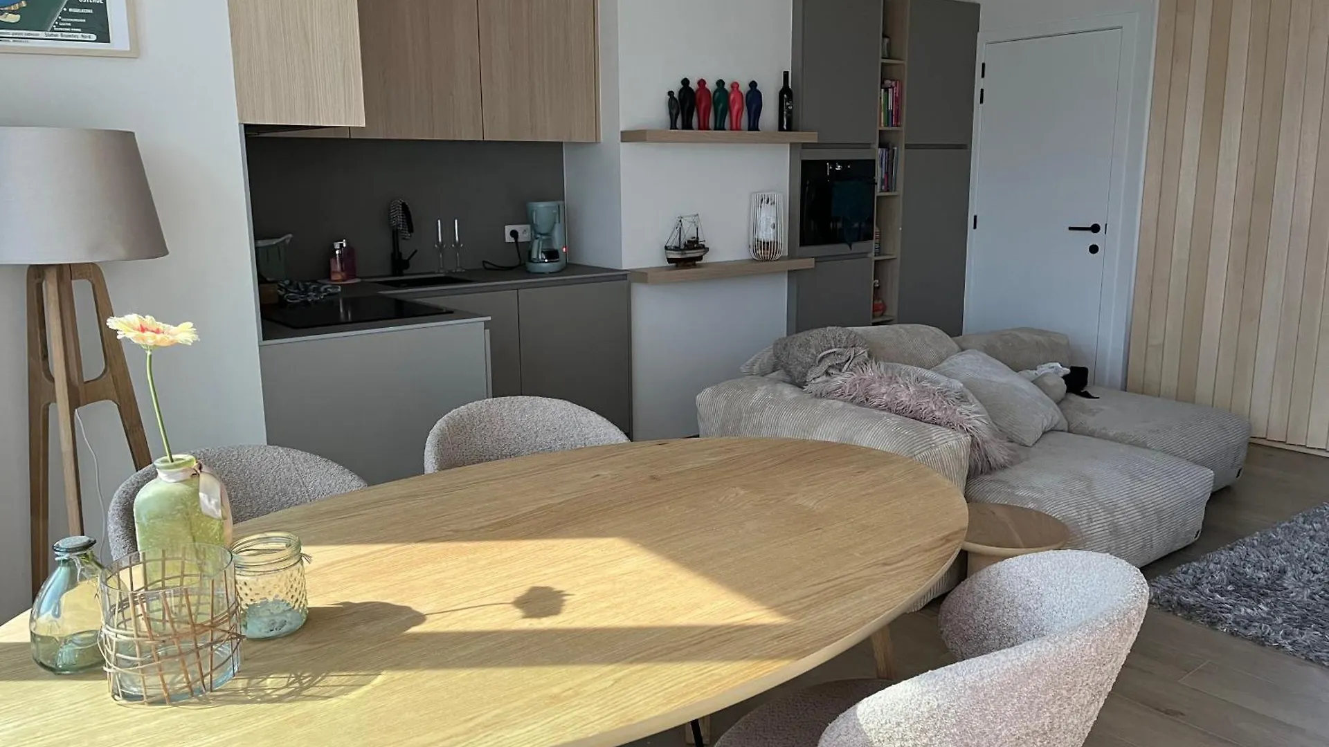 Penthouse Studio Voor 2 Met 2 Ruime Terrassen Op 6 Min Wandelen Van Het Strand Van Oostende